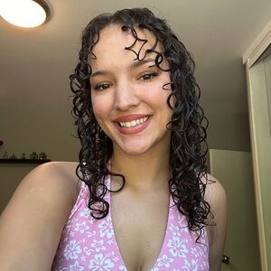 Meet your Posher, Michele